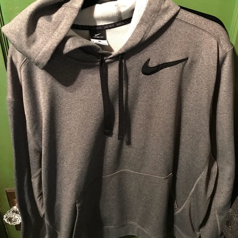 Nike Therma-Fit Hoodie
